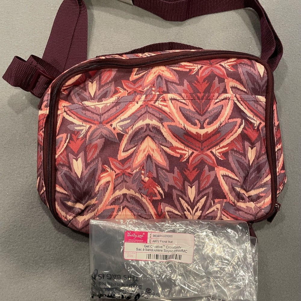 Thirty-One Get Creative Crossbody - Picture 10 of 11